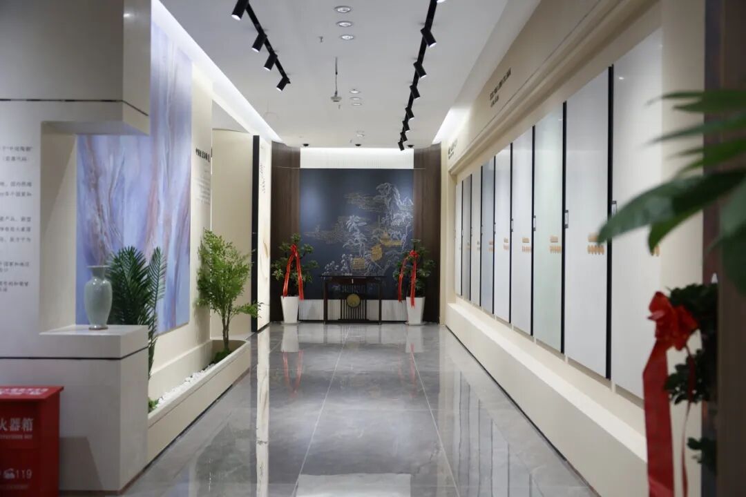 新店开业｜鹰牌陶瓷昆明新店盛大开业，共赴美学新境！(图15)