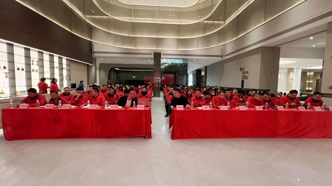 砥砺奋进，攻坚2025｜鹰牌营销中心开年营销会议圆满举行！(图2)