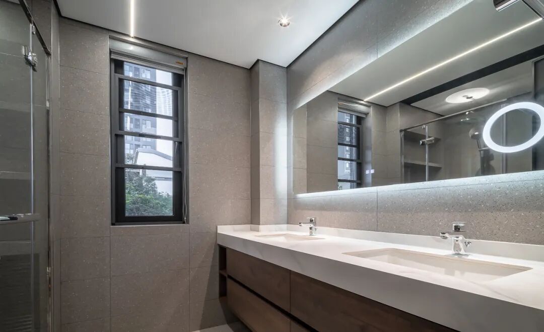 百万案例|280m²现代简约风,简单又不失质感,住的超舒心(图12) 百万案例|280m²现代简约风,简单又不失质感,住的超舒心(图12)