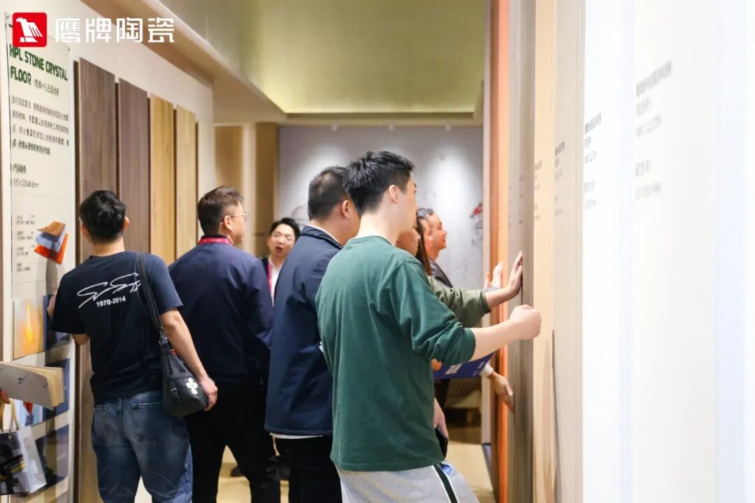 精彩绽放!鹰牌陶瓷广州设计周精彩瞬间回顾(图7) 精彩绽放!鹰牌陶瓷广州设计周精彩瞬间回顾(图7)